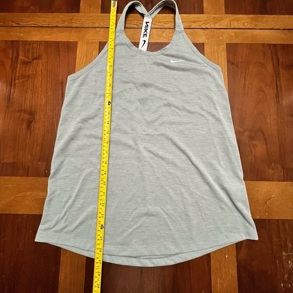 Women’s Nike Dri-FIT Elastika Training Tank Top Size Medium - Picture 7 of 9